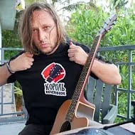 🎸Гитара начинающим! ⭐ Бесплатно: курс + 150 уроков по песням. "Король Вечеринок", играем на гитаре с нуля: аккорды, бой, простые песни