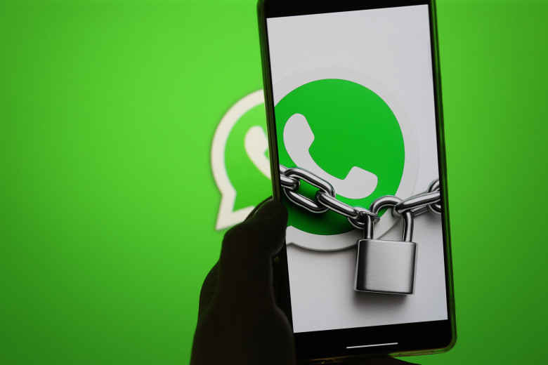 Роскомнадзор начал ограничивать работу WhatsApp: сервис могут полностью заблокировать в России